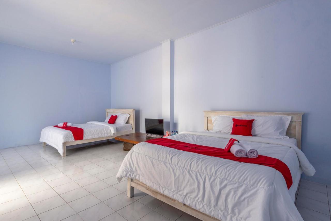 Reddoorz Syariah @ Bondowoso City Center Экстерьер фото
